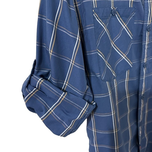 The North Face Shirt Mens Medium Blue Vented Back Button Up Long Roll Tab Sleeve - Picture 9 of 10